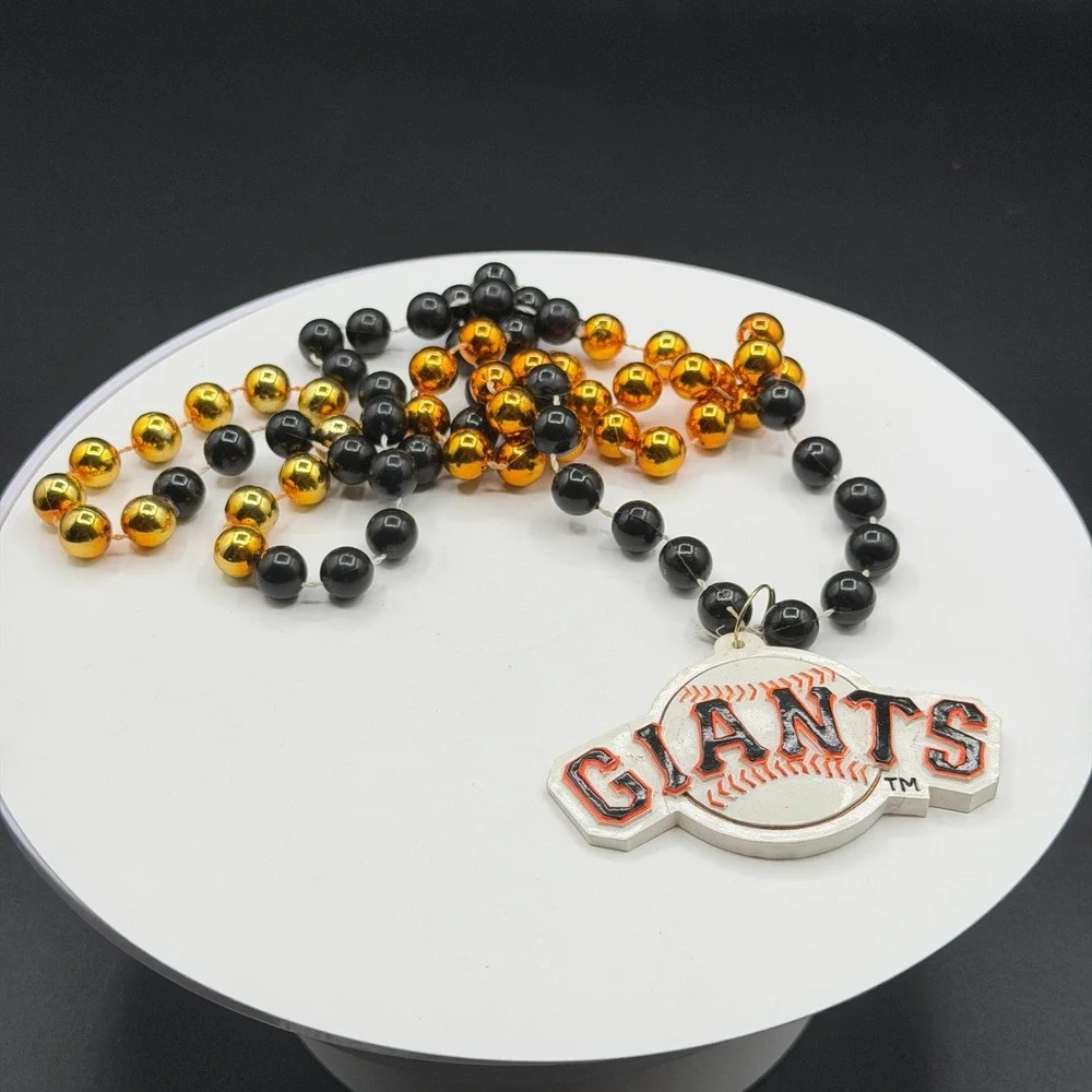 San Francisco Giants Beaded Necklace Black Orange Logo Pendant MLB Baseball